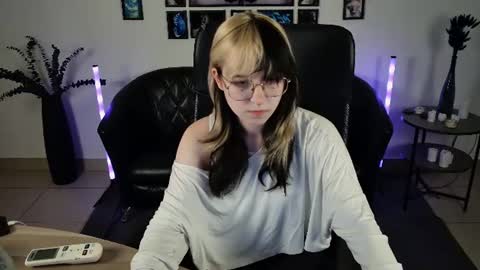 Snapshot of nyxcalderra chatting on 07-14-26, 01:28 Nyx online show from 07-14-26, 01:28