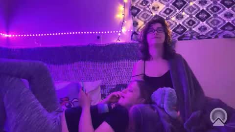 Snapshot of nyxcharondarkroom chatting on 01-10-26, 04:09 Nyx and Charon online show from 01-10-26, 04:09