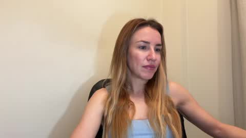 Snapshot of nyxelia_ chatting on 05-05-26, 07:16 Anastasia online show from 05-05-26, 07:16