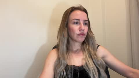 Snapshot of nyxelia_ chatting on 05-13-26, 07:17 Anastasia online show from 05-13-26, 07:17
