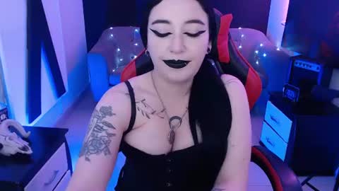 Snapshot of nyxnocturne chatting on 07-28-26, 02:13 Nyx online show from 07-28-26, 02:13