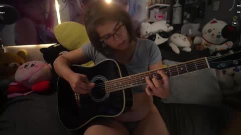 Snapshot of nyxraven chatting on 11-19-25, 10:10 NyxRaven online show from 11-19-25, 10:10