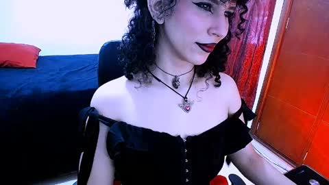 Nyxxei online show from 04-10-26, 09:19