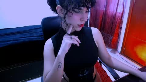 Nyxxei online show from 04-24-26, 09:50