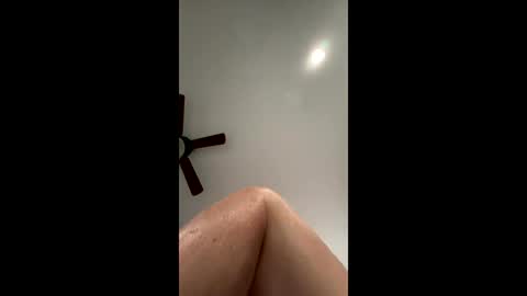 Snapshot of nztn5p chatting on 05-17-26, 01:58 nztn5p online show from 05-17-26, 01:58