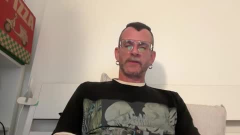 Snapshot of o_johnny_deep_o chatting on 02-22-26, 03:21 Jonathan Deep online show from 02-22-26, 03:21