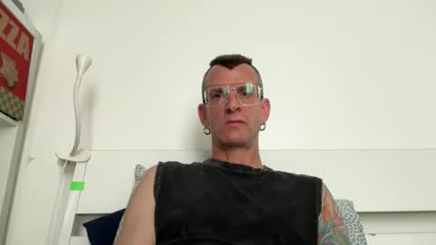 Snapshot of o_johnny_deep_o chatting on 04-12-26, 12:21 Jonathan Deep online show from 04-12-26, 12:21