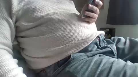 obedient9402 online show from 12-17-25, 12:55