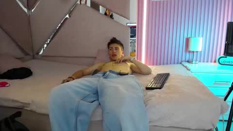 oblivionlove online show from 12-17-25, 06:36