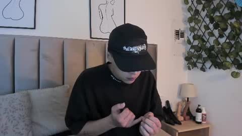 Sara Help me reach 1000 followers online show from 07-15-26, 01:16