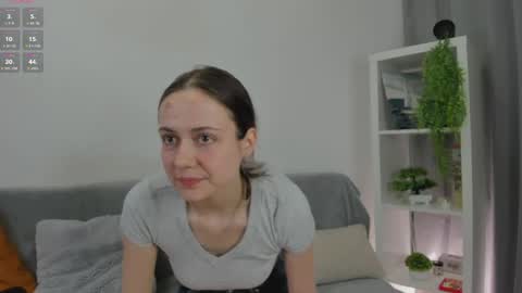 Elis online show from 06-03-26, 01:46