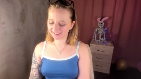 Snapshot of ocean_eyes_bb chatting on 03-18-26, 12:36 Lili 3 online show from 03-18-26, 12:36