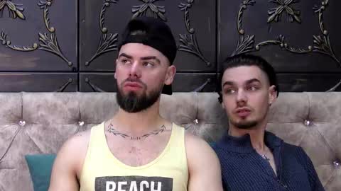 Snapshot of oceanheat chatting on 11-27-25, 10:34 OceanHeart online show from 11-27-25, 10:34