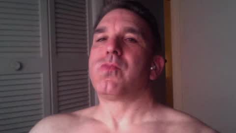 Snapshot of oceanmanx chatting on 06-12-26, 02:43 Ocean online show from 06-12-26, 02:43