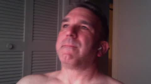 Snapshot of oceanmanx chatting on 06-28-26, 01:44 Ocean online show from 06-28-26, 01:44