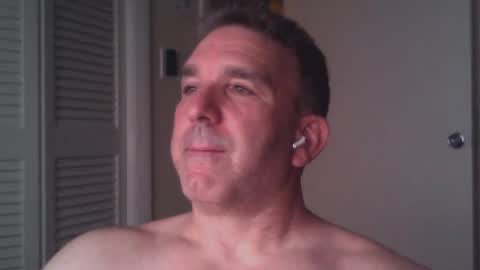 Snapshot of oceanmanx chatting on 07-16-26, 02:17 Ocean online show from 07-16-26, 02:17