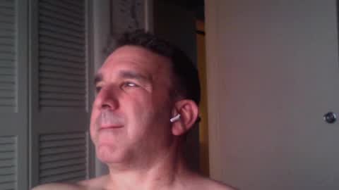 Snapshot of oceanmanx chatting on 07-18-26, 04:38 Ocean online show from 07-18-26, 04:38