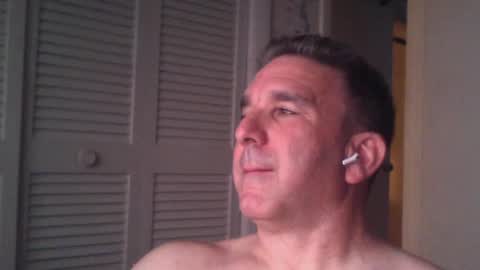 Snapshot of oceanmanx chatting on 07-24-26, 03:48 Ocean online show from 07-24-26, 03:48