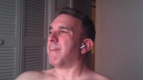 Snapshot of oceanmanx chatting on 07-29-26, 01:26 Ocean online show from 07-29-26, 01:26