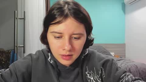 Evie online show from 12-15-24, 11:01