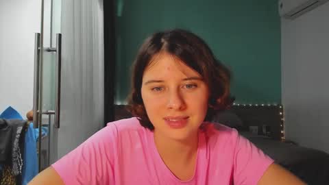 Evie online show from 12-25-24, 04:11