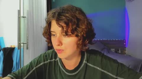 Evie online show from 01-25-25, 11:34