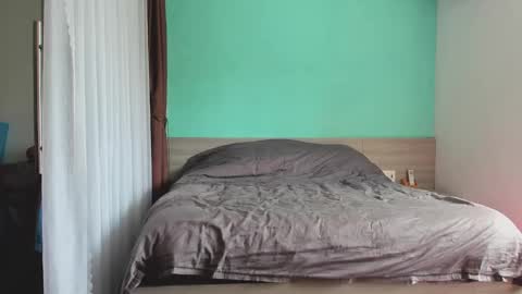 Evie online show from 02-15-25, 06:23