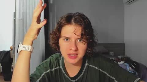 Evie online show from 02-23-25, 01:42