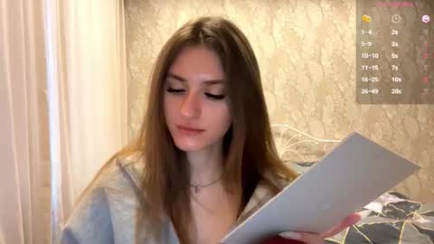 Mia online show from 11-24-25, 09:09