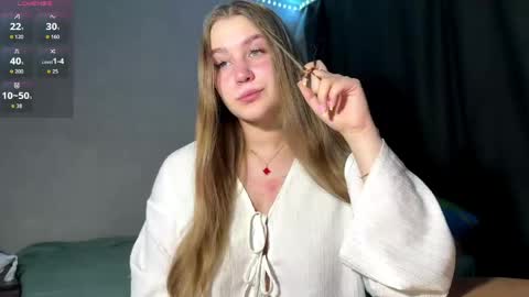 Lili online show from 05-30-26, 02:25