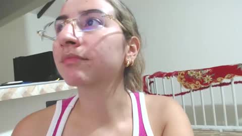 Snapshot of odette_brigh_ chatting on 12-15-24, 10:58 Val online show from 12-15-24, 10:58