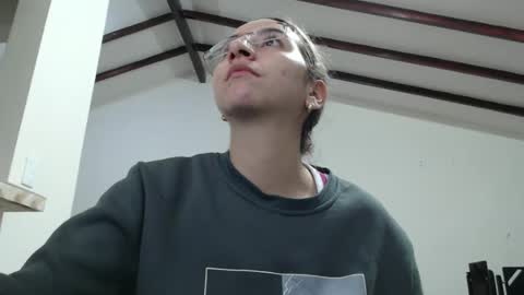 Snapshot of odette_brigh_ chatting on 01-02-25, 01:27 Val online show from 01-02-25, 01:27
