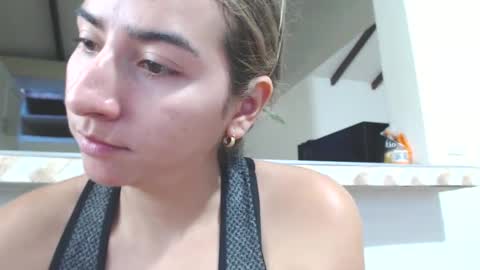 Snapshot of odette_brigh_ chatting on 01-10-25, 11:08 Val online show from 01-10-25, 11:08