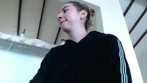 Snapshot of odette_brigh_ chatting on 02-12-25, 05:05 Val online show from 02-12-25, 05:05