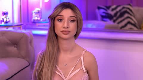 Odette online show from 09-20-25, 04:24