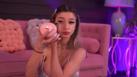 Odette online show from 03-21-26, 06:18