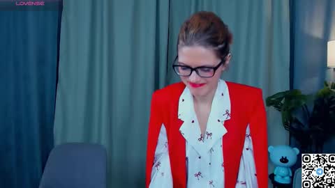 Eli online show from 11-24-25, 03:28