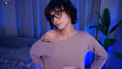 Thea online show from 10-29-25, 07:04