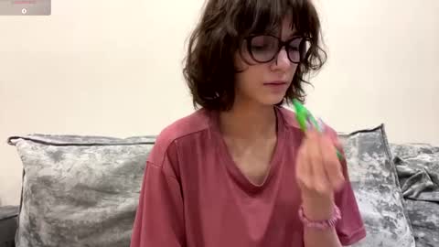 Thea online show from 02-01-26, 04:11