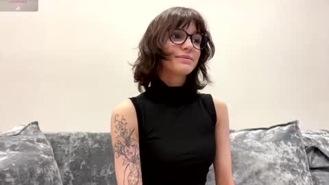 Thea online show from 02-02-26, 04:11