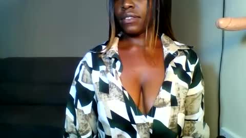 Snapshot of odrienna chatting on 04-26-26, 06:16 odrie online show from 04-26-26, 06:16