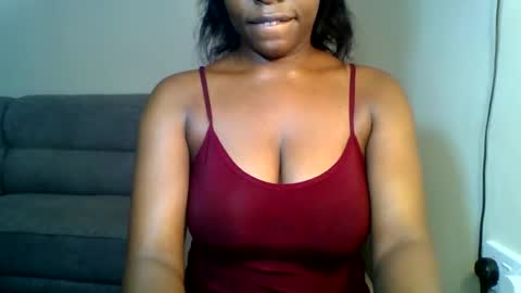 Snapshot of odrienna chatting on 06-08-26, 12:49 odrie online show from 06-08-26, 12:49