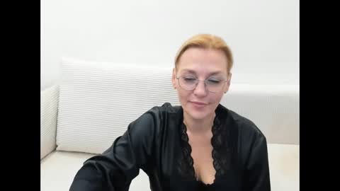 Snapshot of oeigesmik chatting on 04-08-26, 10:48 oeigesmik online show from 04-08-26, 10:48