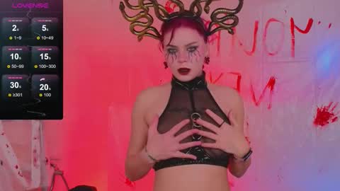 Snapshot of ofelia_rose chatting on 10-17-25, 10:51 Ofelia 3 online show from 10-17-25, 10:51