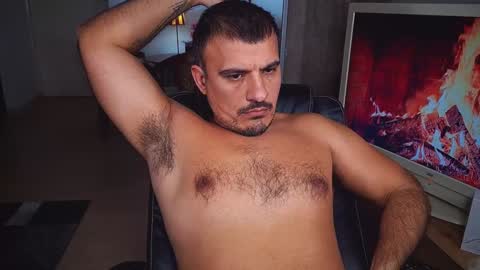 officeman7 online show from 12-13-24, 08:47