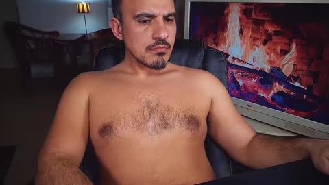 officeman7 online show from 01-29-25, 07:43