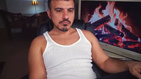 officeman7 online show from 02-05-25, 08:25