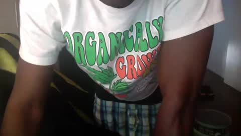 Money online show from 12-21-24, 04:25