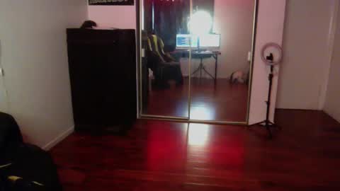 Money online show from 10-27-25, 05:39