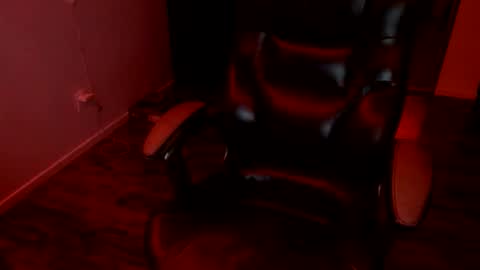 Snapshot of officialmoneyxxx chatting on 02-07-26, 09:57 Money online show from 02-07-26, 09:57